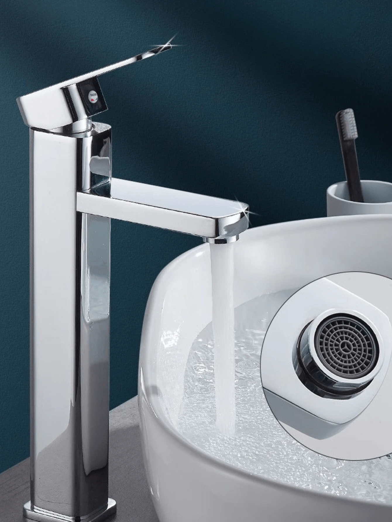 1 件装现代黑色单把手浴室水龙头 - 台面安装，瀑布式出水嘴，黄铜材质，简约设计，节水，标准螺纹连接 - 彩色 - 查看 1