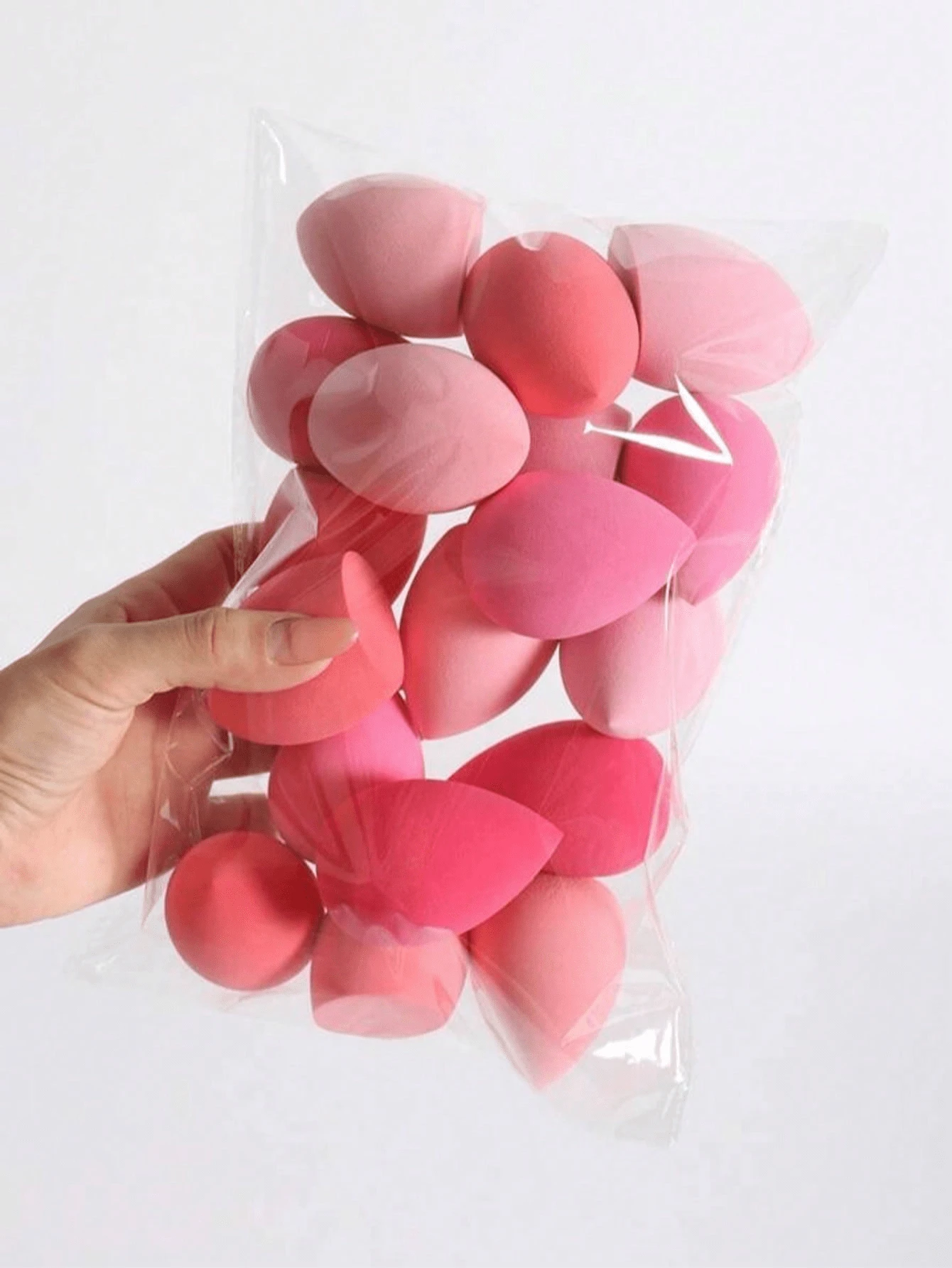 Large Size Dry & Wet Dual-Use Makeup Sponge Puff, Random Styles, Suitable For Makeup Application And Concealing, Convenient To Carry, Great For Christmas Gifts To Friends - Multicolor - View 1