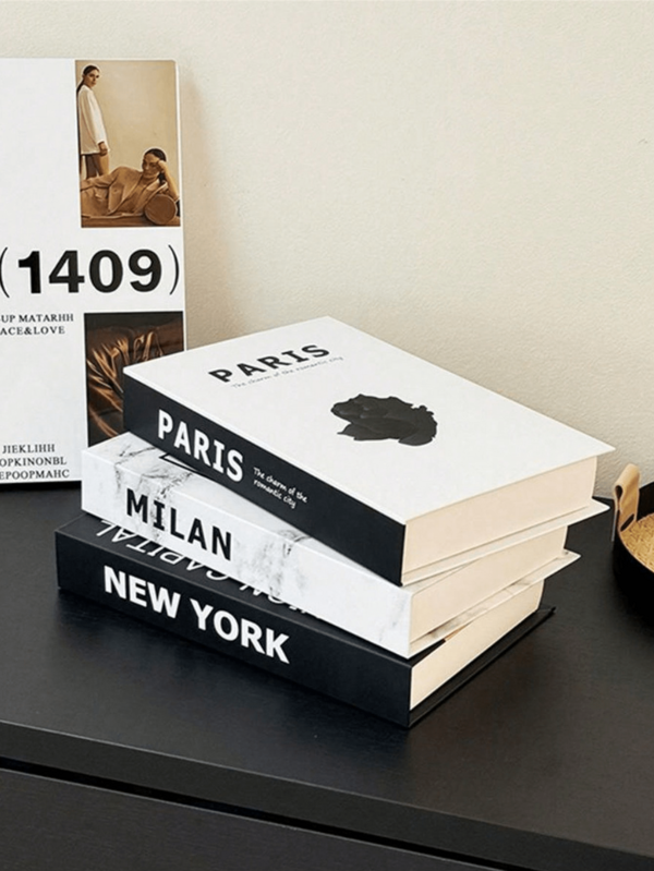 1pc/3pcs Faux Antique Books, Decorative Fake Books, Prop Books For Coffee Shop, Hotel Bookshelf Decor, Photo Prop, Film/Video Conversion Model, Suitable For Various Scenes (Room, Home, Bedroom, Living Room, Office, Bathroom Decor, Tabletop, TV Cabinet, Hallway, Bookshelves, Various Holiday Gifts)