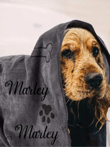 منشفة استحمام مخصصة للقطط والكلاب، قابلة للطباعة بالاسم، ماصة للرطوبة بشكل عالي، سريعة التجفيف، سهلة التنظيف، مناسبة للاستحمام، مسح البراثن، إلخ. هذه المنشفة السوبر من الألياف الدقيقة سريعة التجفيف مصممة خصيصًا للجراء، ماصة للرطوبة بشكل عالي، مناسبة للكلاب المتوسطة الحجم. مثالية للقطط والكلاب! هدية عيد الميلاد - متعدد الألوان - مشاهدة 7