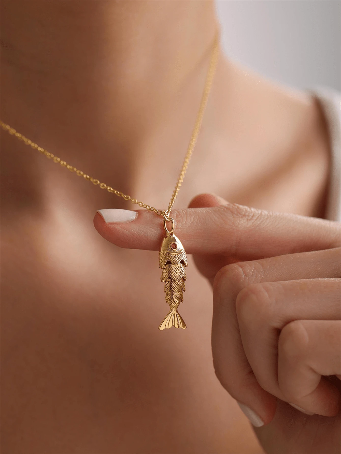 Colar de peixe móvel 3D, colar com pingente de peixe banhado a ouro, joia de peixe articulada, colar exclusivo de peixe de peixes, presente para amantes do mar para ela