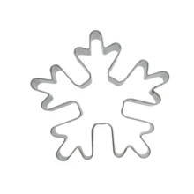 1PC雪花饼干模具适合日常或节日制作饼干。可重复使用，在餐厅厨房也能安心使用。