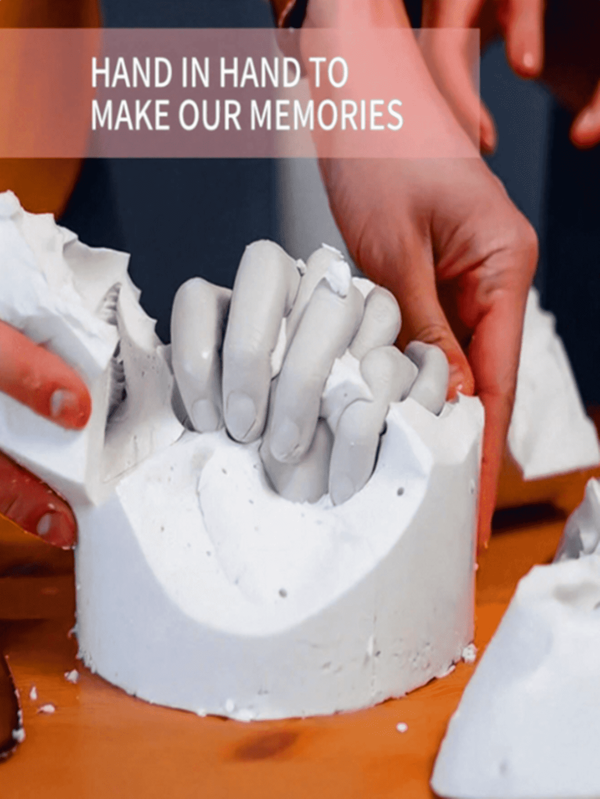 1pc DIY Couple 3D Hand Molding Kit, Create Eternal Memories! Suitable As A Tool To Enhance Relationships Between Couples, Friends (Random Packaging)