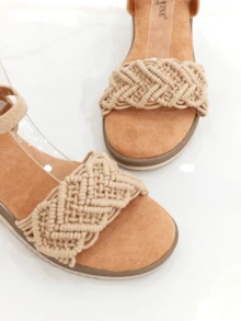 Sandales plates en macramé Revreal – Décontractées, confortables et bohèmes chics, bohèmes, mignonnes, élégantes, élégantes, de villégiature, de plage, décontractées et de loisirs - Kaki - Voir 4
