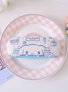 Sanrio Astuccio per occhiali carino con il personaggio Kuromi viola per donna, organizer per gioielli e occhiali da sole rosa con stampa My Melody, resistente e compressibile, accessorio portaocchiali estivo blu Cinnamoroll essenziale per auto e viaggio, portaocchiali da scrivania per scuola e ufficio, articoli Pochacco, regali di gruppo per damigelle, infermiere e insegnanti, regali per ragazze per vacanze e compleanni, articoli autorizzati Sanrio.