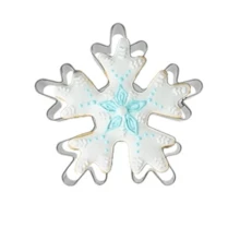 1PC雪花饼干模具适合日常或节日制作饼干。可重复使用，在餐厅厨房也能安心使用。