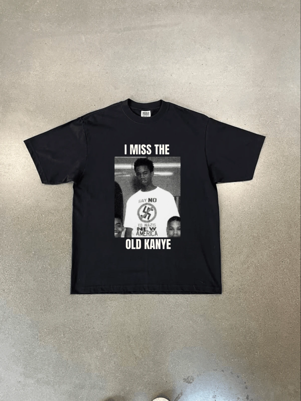 Basic T-Shirt I Miss The Old K. West Print - Black - 黑色 - 查看 1