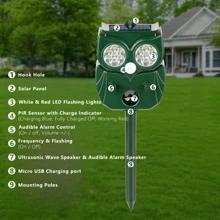 Répulsif animal à ultrasons, répulsif animal extérieur alimenté par énergie solaire avec lampe de poche LED et détecteur de mouvement, panneau solaire rechargeable, câble de charge USB, repousse efficacement les animaux envahissants comme les rats, les mouffettes, les renards, les lapins, les hiboux, les ratons laveurs et autres nuisibles. Le haut-parleur à ultrasons émet un bruit pour éloigner les écureuils, les cerfs, les ratons laveurs, les lapins, les chats, les chiens, les mouffettes et les renards des fermes et des jardins.