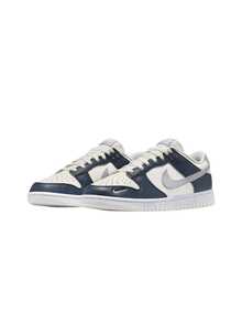 Nike DUNK Women's Sneakers Sail/White/Armoury Navy/Wolf HV2390-100 - 帆白/白色/海軍藍/狼 - 查看 2