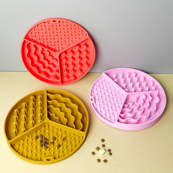 1pc Pet Slow Feeder Silicone Round 3-Compartment Mat, Helps Animals Chew Slowly And Gently