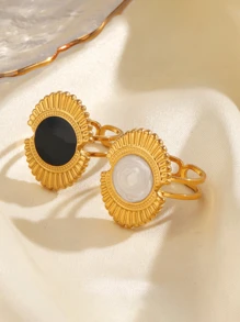Ein stilvoller Edelstahl minimalistische, retrogeometrische ovale schwarz-weiße Damenring