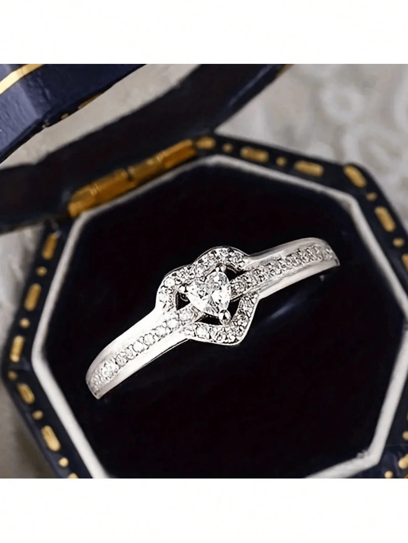 925 Sterling Silver Cute Heart Design Ring, Inlaid Sparkling Zirconia, High-Quality Jewelry Gift For Your Loved One (1.6g/0.06oz)