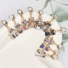 10 件珐琅可爱猫咪吊饰钥匙扣，彩色小猫，闪光，经典主题，龙虾扣，非常适合可爱的钱包/包包配件，耐用的金色钥匙扣，手提包，汽车装饰，送给猫爱好者的完美礼物，时尚配饰，彩色装饰，适合日常使用和派对，也是很棒的返校礼物，汽车配件，哥特 Y2k