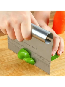 1pcStainless Steel Workbench Scraper - Multi-Purpose Dough Knife And Pastry Knife, Cutting Knife For Baking Flour, Cutting Noodles, Scraper With Scale, Baking Tool, Essential Kitchen Utensils For Baking