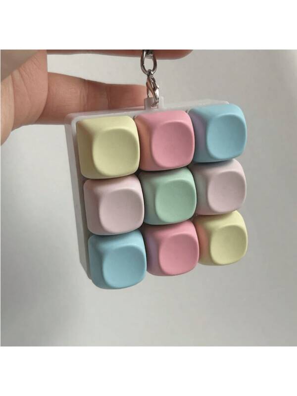 1 Piece Of Stress Relieving Keyboard Keychain - A Fidget Toy With Sound Effects, A Stress Reliever, And A Bright And Beautiful Macaron Color. The Appearance, Color, And Design Are All Very Attractive, Making It Perfect For Party Gifts And Gifts, And Perfect For Gifting To Friends(Random One)