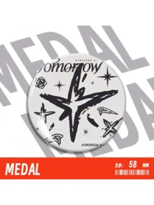 1pc/2pcs, Diameter 58MM, Highly Attractive, Interesting, TXT Boy Group Gossip Star Shiny Brooch Made Of High-Quality Metal Material. Ins Style Design, Red And Black Two-Color Pattern, Round Appearance, With Stars, Roses And Other Details, Can Be Used As A Decoration On Clothing Or Bags. Suitable For Daily Matching, Can Also Be Used As A Gift For Fans To Celebrate Related Activities. - Multicolor - View 4