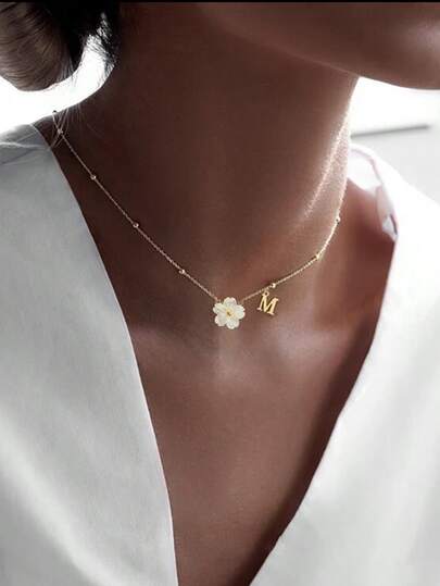 1 件个性化字母白色贝壳花吊坠项链法式复古锁骨链女士优雅日常珠宝礼物适合圣诞节、万圣节、感恩节、情人节生日礼物情人