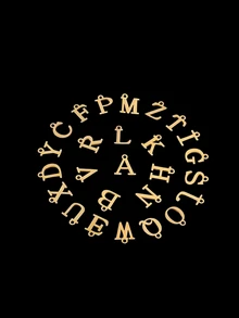 1 قطعة قلادة علامة أولية بتصميم زهري باللون الذهبي سلسلة من الفولاذ المقاوم للصدأ، سلسلة حبات مزيفة، سوار للكاحل للنساء كهدية