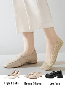 5 pares de calcetines bajos de encaje para mujer. Son calcetines invisibles y transpirables, adecuados para las temporadas de primavera y verano. Con silicona antideslizante, no se deslizarán de los talones. Muy adecuados para el uso diario, combinando con bailarinas y tacones altos.