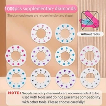 发饰DIY套装，1套/100件/120件/220件，设计精美，造型迷人。是送给女孩的理想生日、万圣节、圣诞节或感恩节礼物。（钻石颜色款式随机）