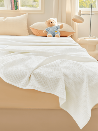 1pc Waffle Weave Bedsheet, Made Of Modern Polyester Fiber That Is Soft And Skin-Friendly, Breathable, Machine Washable