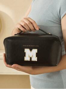 Bolsa de cosméticos de piel sintética impermeable, con bolsa de almacenamiento de cosméticos con letra, bolsa de cosméticos de gran capacidad y de doble capa, bolsa de mujer multifuncional para viajes, neceser, organización y almacenamiento de cosméticos, organización y almacenamiento del baño, esenciales para viajes, esenciales para cruceros, accesorios de viaje, almacenamiento de baño, almacenamiento de joyas, almacenamiento de labiales, almacenamiento de esmaltes de uñas, regalo de Pascua, regalo para dama de honor, regalo del Día de la Madre