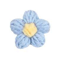 10/20/50 PZ fiori a uncinetto misti a colori, fiori in lana fatti a mano colorati come accessori da cucire, piccoli fiori gonfi per bricolage, rifiniture per specchi, fasce per capelli, cappelli e accessori per abbigliamento, accessori per feste, forniture per uncinetto