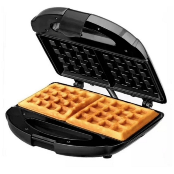 Máquina de fazer sanduíches de waffle no café da manhã