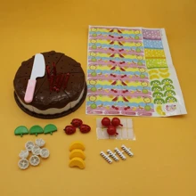 1 Set ABS Kinder Geburtstagskuchen Spielzeug, realistische traditionelle Geburtstagskuchen, Obst- und Süßigkeitenscheiben Spielzeug Sets, Geburtstags- und Weihnachtsgeschenke, Kunststofflebensmittel, Holzküchen Spielzeug, Holzlebensmittel Spielzeug