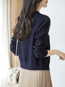 Elegant Women's French Retro Cardigan Sweater, Fashionable Versatile Knit Top With Contrast Trim, Casual Wear For Autumn/Winter - Navy Blue - View 2