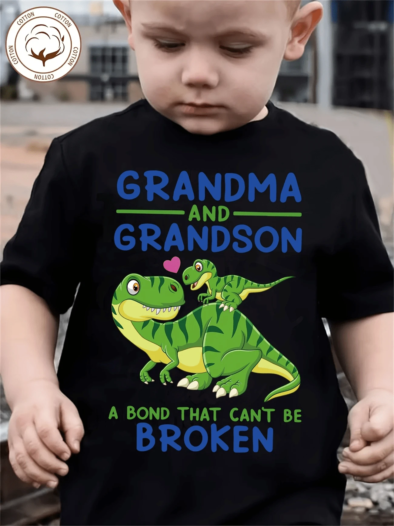 Grandma Grandson Dinosaur Bond Adorable Themed T - Shirt Soft Cotton, Crew Neck Short Sleeve T-Shirt For Spring & Summer - 黑色 - 查看 1