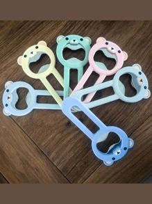 In Stock, Cute Cartoon Magnetic Soda Opener, Home Use, Handheld, Portable Opener, Bottle Opener, Refrigerator Magnet, Beer Opener, Stainless Steel Can Opener, Silicone Opener, Magnetic Refrigerator Magnet