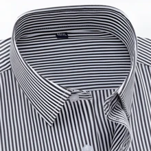 Camisa de manga larga a rayas para hombres, camisa elegante y casual para negocios o trabajo en color sólido, ideal como regalo para el Día del Padre. - Negro - Ver 4