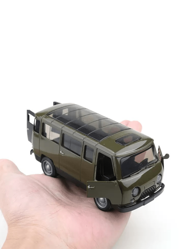 Vintage Military Van Alloy Car Model – Diecast Mini Vehicle With Openable Doors | Retro Metal Car Collectible For Men, Car Fans, Office Desk Decor, Photography Prop & Gift Ideas