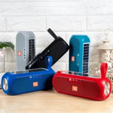 T&G Altavoz Bluetooth solar para exteriores, Bocina portátil, subwoofer, tarjeta TF, disco U, radio FM, llamadas manos libres - Negro - Ver 9