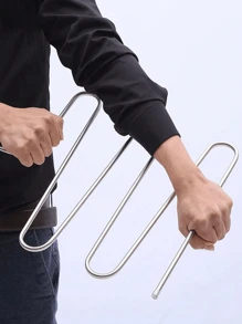 1/2 Stücke, Mehrstöckiger Hosen Kleiderbügel, platzsparend Hosen Kleiderbügel, Metall Hosen Kleiderbügel, S-förmiger Hosen Kleiderbügel, rutschfestes Design, Mehrstöckige Aufbewahrung, spart Schrank Platz, kann Schals aufhängen, kann Hosen aufhängen, einfach und unisex, Heim Lagerung, Schrank Organisation, praktischer Artikel, moderne Familie, wohnungsnotwendig, Abschied vom Durcheinander, schaffe einen aufgeräumten Kleiderschrank