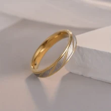 1 件不锈钢情侣戒指，金色波浪图案订婚结婚戒指珠宝礼物，适合男女 - men - 查看 6