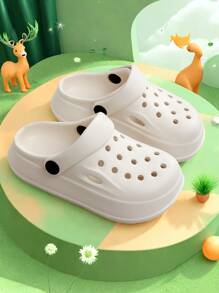 Summer New Boys And Girls Simple Hole Shoes For Home And Outdoor Daily Leisure Beach Wear Solid Color Comfortable Flat Slippers Fashionable Style