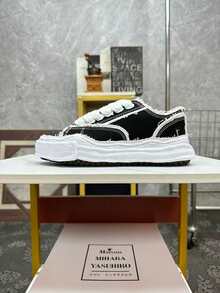 MMY Shoes 2025 Novos MMY Classic Antiderrapantes, Resistentes ao Desgaste, Leves e de Cano Baixo para Skate, Amantes do Campus, Preto e Branco, com Caixa de Sapatos, Adequado para Presentes, Presentes, Estudantes, Escolas