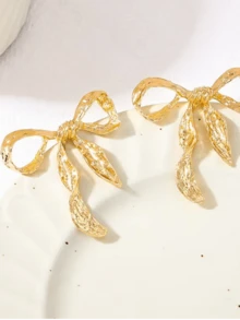 2 Pcs Retro Oil-Dripping Blue And White Porcelain Bow Earrings Fashion Design Enamel Ribbon Earrings For Women