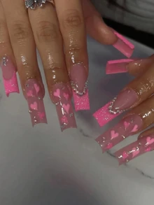 24 件长款芭蕾指甲套，粉色闪光法式美甲，带心形水钻，亮面按压式指甲
