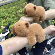 这款可爱的毛绒水豚玩偶触感超级柔软，填充物为柔软的聚酯纤维，造型萌趣十足。无论是作为儿童礼物还是收藏品，都是完美之选。它也是男孩女孩都喜爱的水豚主题生日礼物，更是圣诞节和感恩节的理想之选。 - 彩色 - 查看 7