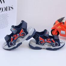 1 双男童蓝色卡通时尚运动凉鞋，舒适防滑耐用软底大童沙滩凉鞋，带可调节钩环，轻便适合日常穿着和跑步，夏季