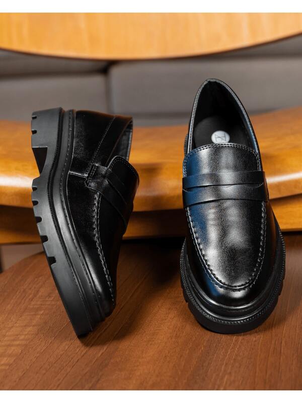 Sapato Social Masculino Casual Mocassim Costurado Piettro Trabalho Eventos Confortável