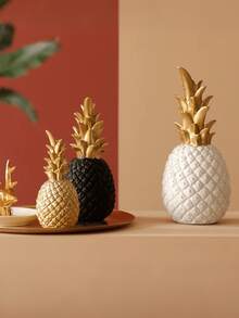 1pc Golden Pineapple Resin Ornaments European Home Style Ornaments Living Room Bedroom Ornaments Resin Handmade Crafts,Resin Decorative Crafts, The Best Object For Creative People To Design Home Decoration, Are Used For Home Desktop Decorations, Gifts For Classmates, Friends And Family, And Birthday Gifts.Room Decor, Home Decor, Birthdaydecor,Kitchen,Wedding, Bedroom Decor, Livingroom Decor, Gift, Party Decor, Gardendecor