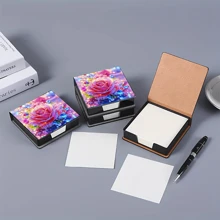 Blocco note adesivo in scatola con eleganti fantasie, stile artistico, può essere utilizzato per conservare note e decorare la scrivania. Il blocco note adesivo include 160 pagine distintive, una cartoleria versatile per prendere appunti quotidiani di idee, attività, ecc.