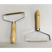 Strumento rimuovi peli per animali, spazzola per la pulizia di peli e lanugine con lame in metallo, pettine manuale per maglioni che pulisce efficacemente tappeti, vestiti e decorazioni per la casa