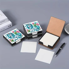 Scatola decorativa per promemoria con motivo adesivo senza diamanti, stile artistico, può essere utilizzata per conservare note e decorare la scrivania. Il blocco memo autoadesivo ha 160 pagine con firma, adatto per registrare idee, attività e articoleria da ufficio quotidiana