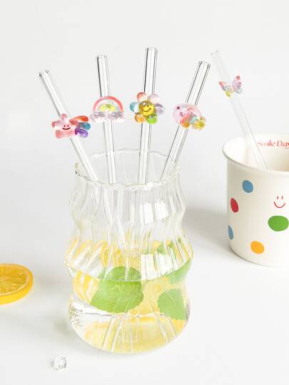 1 ชิ้น/5 ชิ้น หลอดกระจากทนความร้อน พร้อมตกแต่งลายผีเสื้อ/รุ้ง เหมาะสำหรับวันวาเลนไทน์/ของจำเป็นในฤดูร้อน ดื่มน้ำผลไม้ ชานม กาแฟ เครื่องดื่มเย็น หลอดดื่มโค้ง มีตกแต่งลายผลไม้ เครื่องเขียน กลับโรงเรียน ของขวัญสำหรับแฟน/แม่/พ่อ เพื่อน