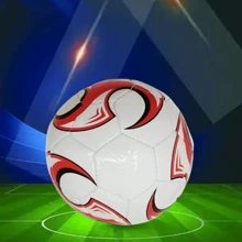 Balón de fútbol con diseño de remolino de PVC, apto para deportes al aire libre